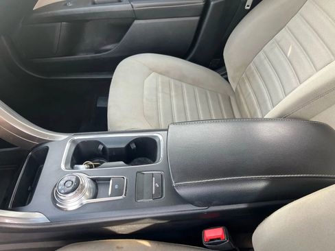 Used 2019 Ford Fusion S image 25