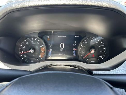 Used 2024 Jeep Compass Latitude AWD/4WD image 13