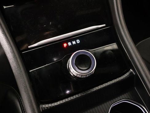 Used 2025 Jeep Grand Cherokee Altitude AWD/4WD image 8