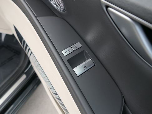 Used 2023 Genesis G80 2.5T w/ Advanced Package image 33