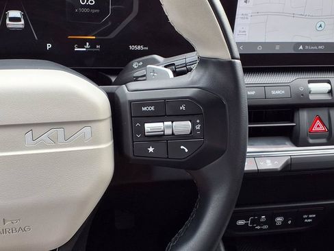Used 2025 Kia K4 GT-Line FWD image 13