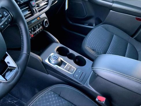 New 2026 Ford Escape Active w/ Cold Weather Package FWD image 8