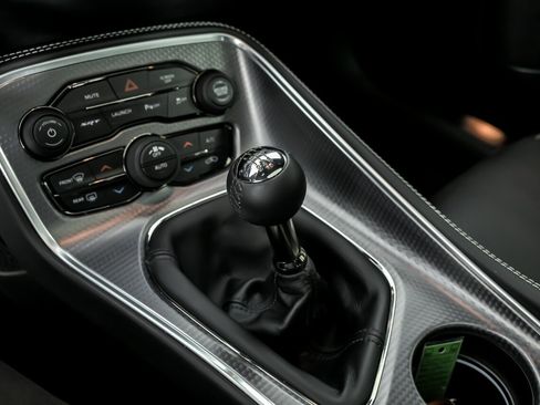 Used 2017 Dodge Challenger SRT Hellcat image 35