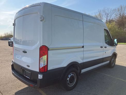 Used 2017 Ford Transit 150 130 Medium Roof RWD image 5