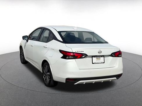 Used 2025 Nissan Versa SV FWD image 9