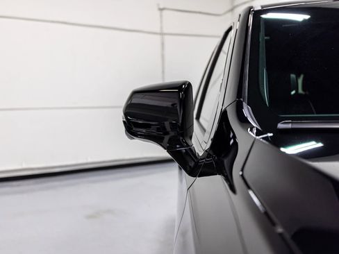 Used 2023 Cadillac Escalade Sport Platinum w/ LPO, ONYX Package image 15