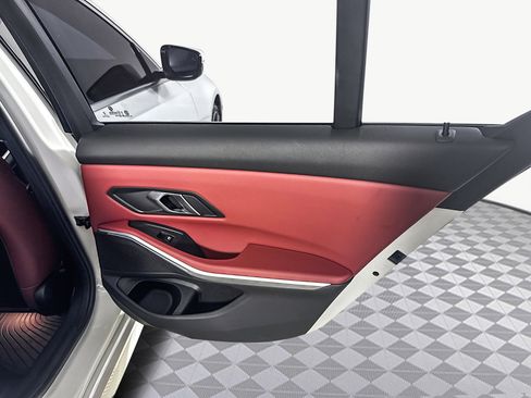 Used 2024 BMW 330i Sedan w/ Convenience Package image 28