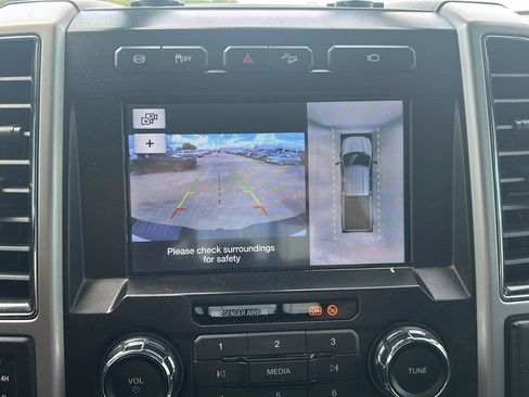Used 2019 Ford F250 Lariat w/ Lariat Ultimate Package AWD/4WD image 14