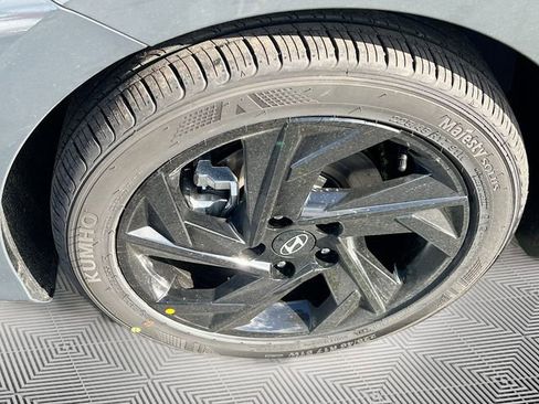 New 2026 Hyundai Elantra Sport image 28