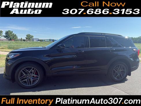 Used 2025 Ford Explorer ST image 1