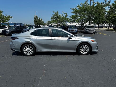 Used 2022 Toyota Camry LE w/ Cold Weather Package AWD/4WD image 2