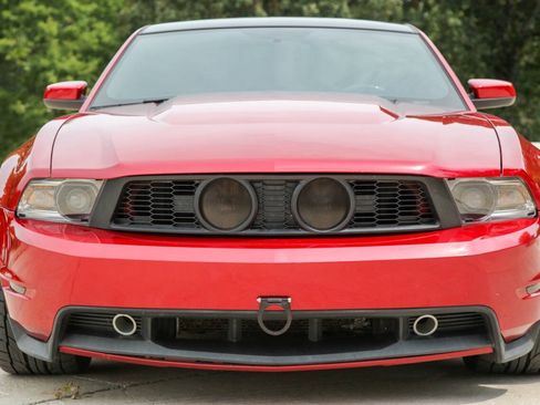 Used 2011 Ford Mustang GT Premium w/ Electronics Pkg RWD image 3