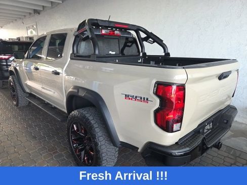 Used 2023 Chevrolet Colorado Trail Boss w/ Technology Package AWD/4WD image 4