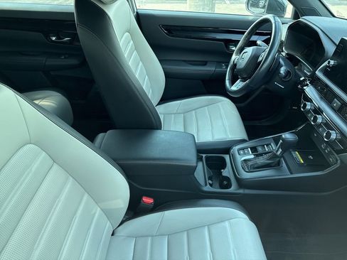 Used 2024 Honda CR-V Sport Touring image 10