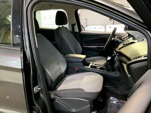 Used 2017 Ford Escape S image 8