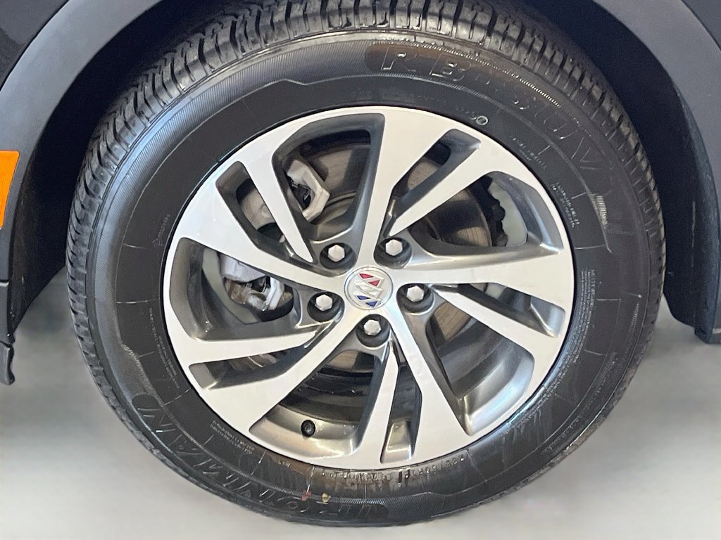 Used 2023 Buick Envision Essence AWD/4WD image 31