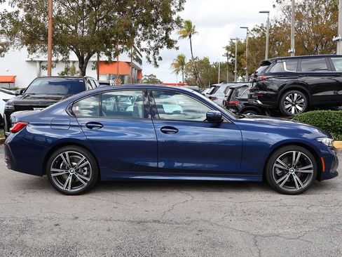 Used 2023 BMW 330i Sedan w/ Convenience Package RWD image 18