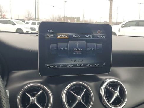 Used 2020 Mercedes-Benz GLA 250 GLA 250 image 23