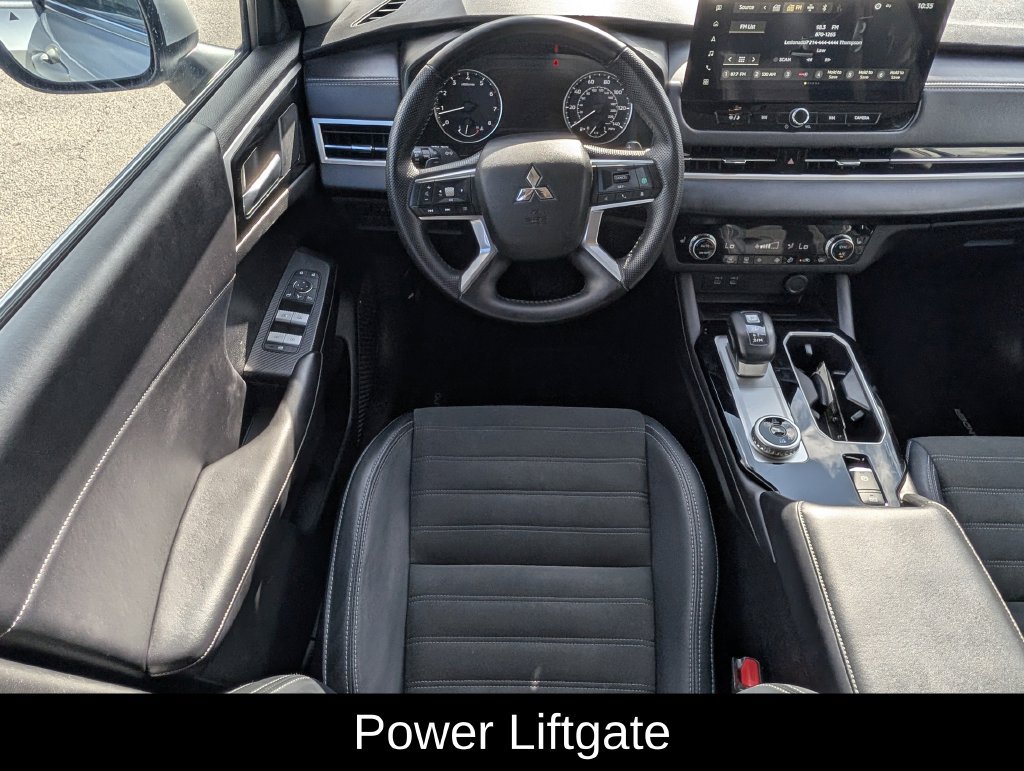 Used 2025 Mitsubishi Outlander SE AWD/4WD image 12