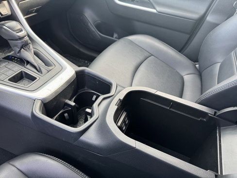 Used 2023 Toyota RAV4 XLE Premium image 24