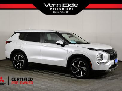 Used 2023 Mitsubishi Outlander SE