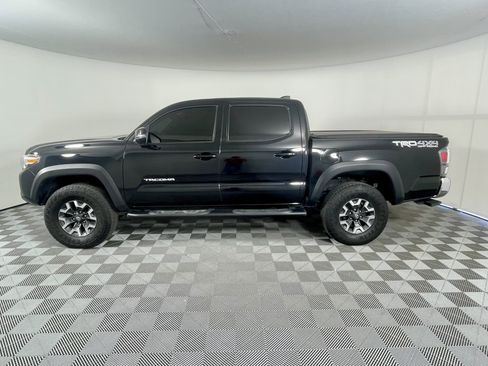 Used 2023 Toyota Tacoma TRD Off-Road image 2