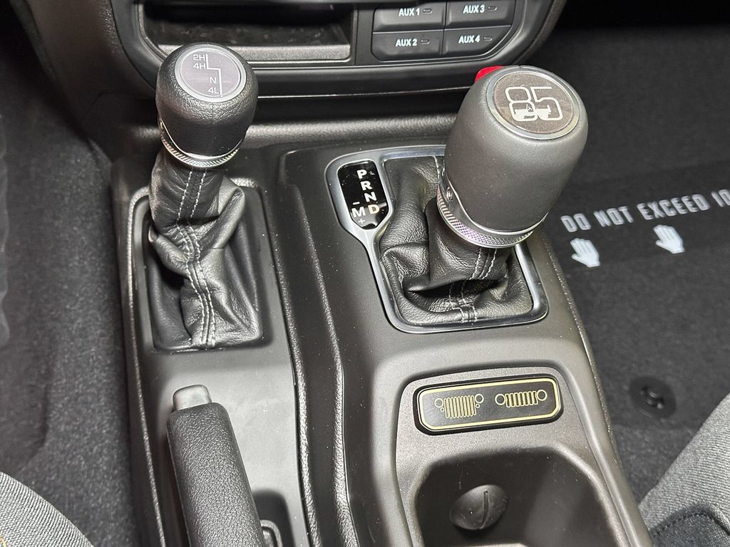 New 2026 Jeep Gladiator Sport AWD/4WD image 26