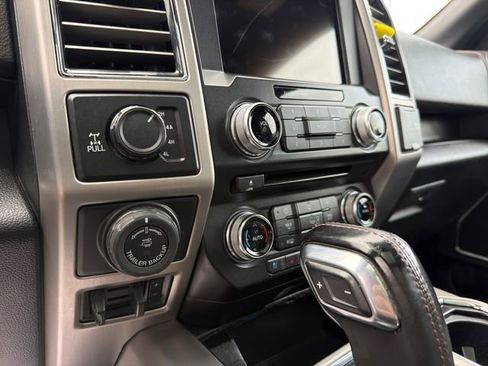 Used 2018 Ford F150 Platinum w/ Technology Package AWD/4WD image 19