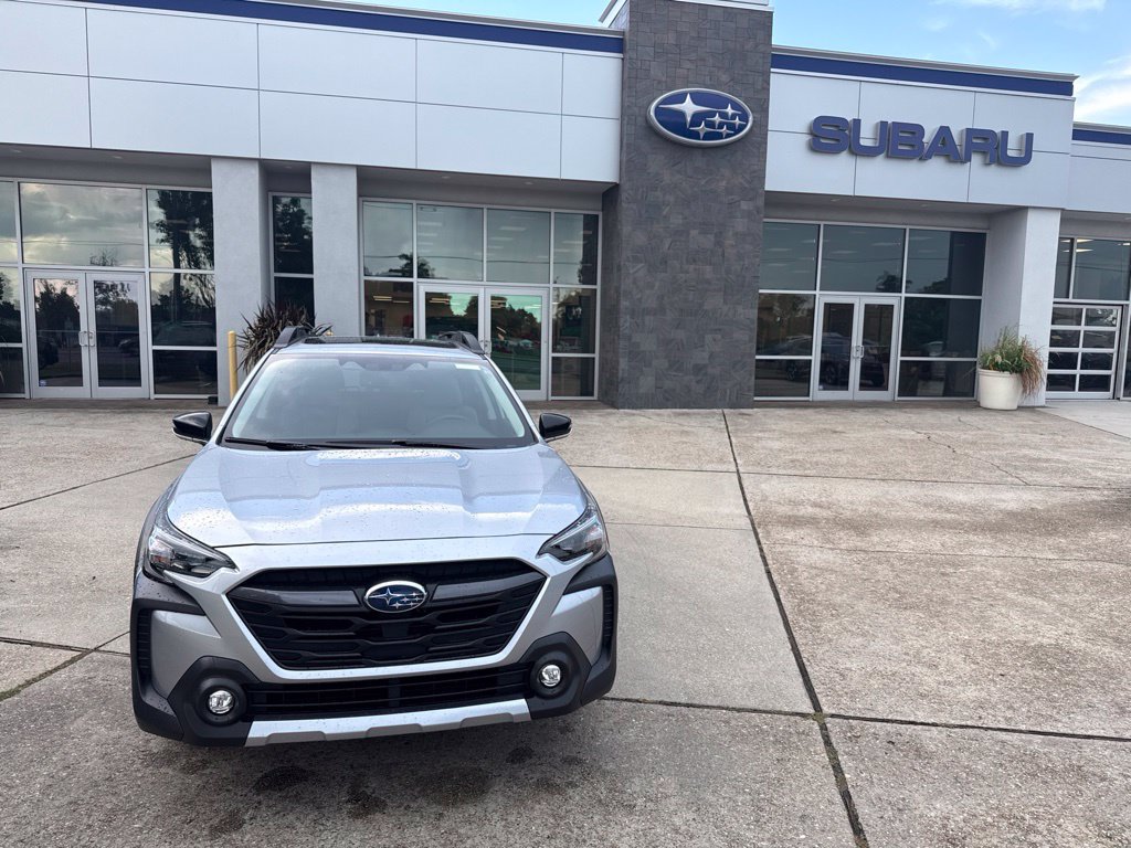 Certified 2025 Subaru Outback Limited AWD/4WD image 2