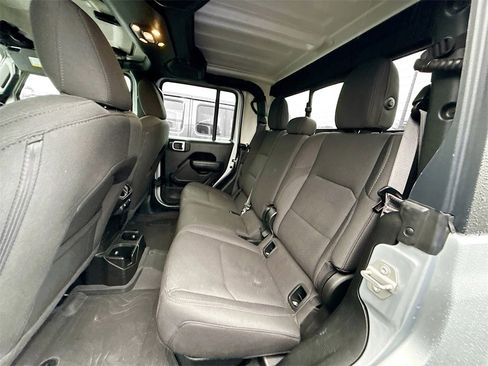Used 2023 Jeep Gladiator Willys image 26