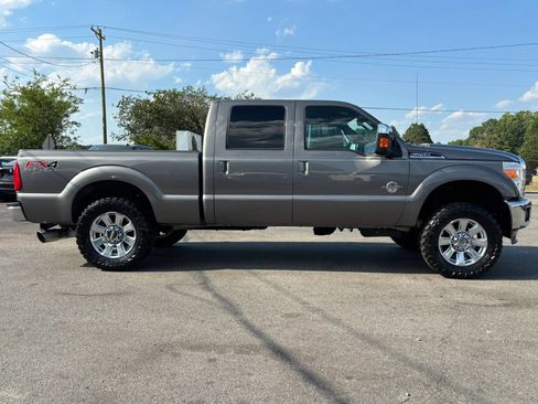 Used 2012 Ford F250 Lariat w/ Lariat Ultimate Pkg AWD/4WD image 4
