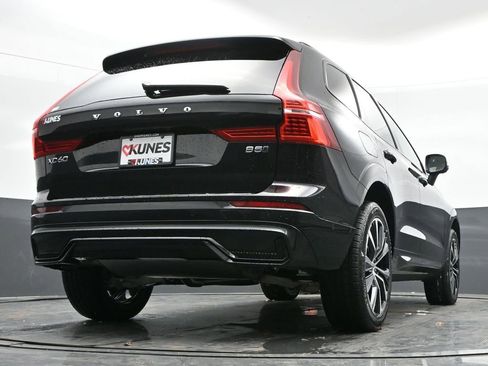 New 2025 Volvo XC60 B5 Plus w/ Protection Package Premier image 41