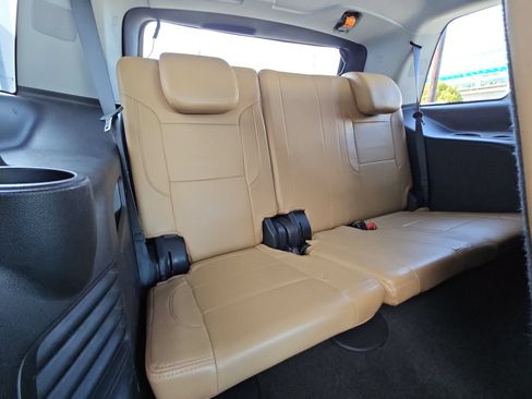 Used 2018 GMC Yukon SLE w/ Convenience Package RWD image 12