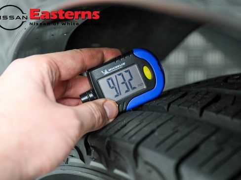 Used 2023 Nissan Armada SL w/ Midnight Edition Package image 40