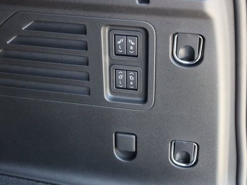 New 2026 Buick Enclave Avenir image 33