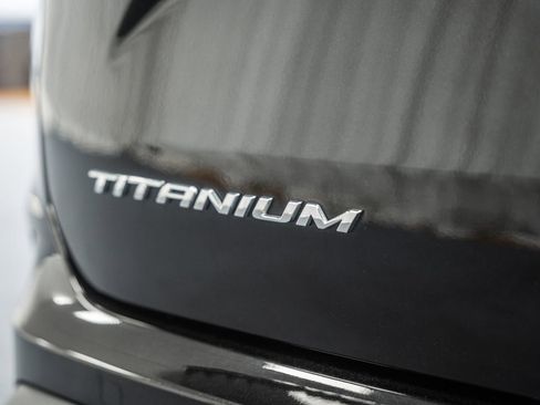 Certified 2022 Ford Edge Titanium AWD/4WD image 10