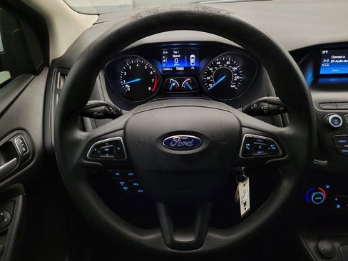 Used 2018 Ford Focus SE image 22