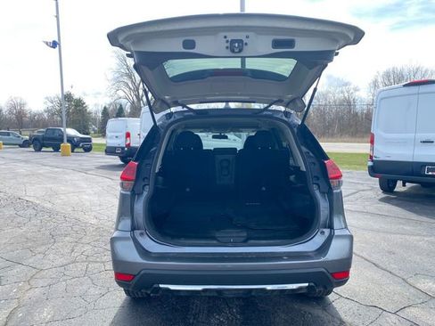 Used 2020 Nissan Rogue S AWD/4WD image 17