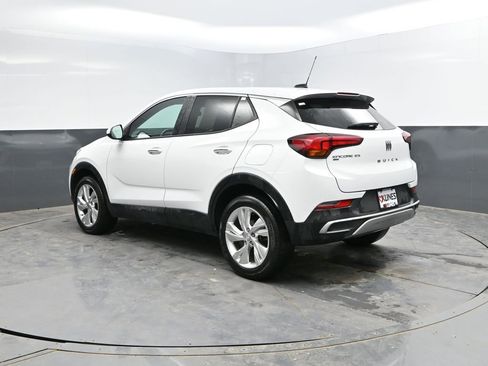 Used 2025 Buick Encore GX Preferred AWD/4WD image 7