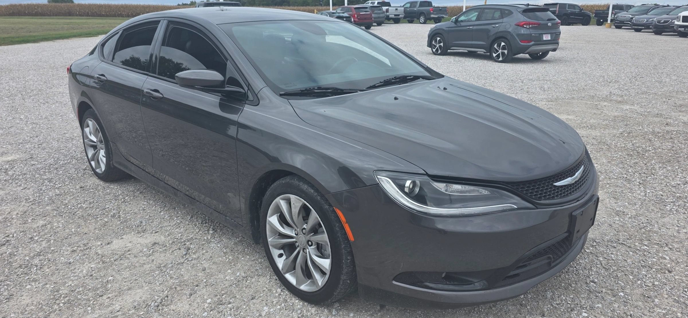 Used 2015 Chrysler 200 S w/ Navigation & Sound Group I FWD image 1