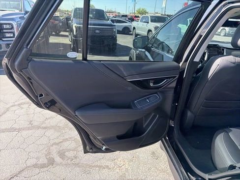 Used 2025 Subaru Outback Limited AWD/4WD image 18