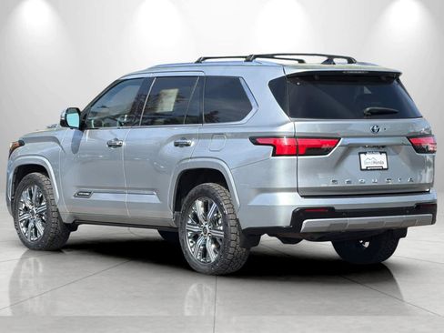 Used 2023 Toyota Sequoia Capstone AWD/4WD image 6