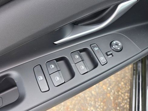 New 2025 Hyundai Elantra Sport image 28