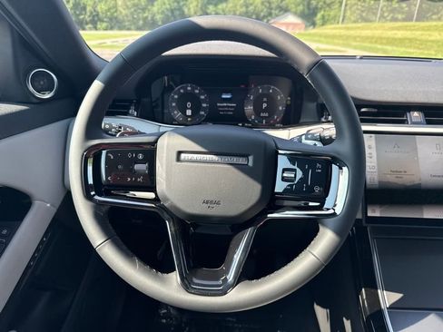 New 2026 Land Rover Range Rover Evoque S AWD/4WD image 19