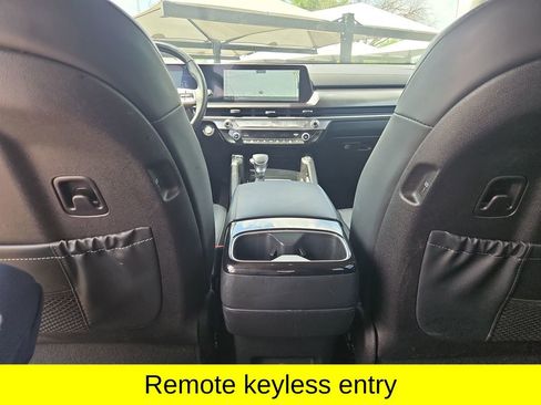 Used 2025 Kia Telluride S AWD/4WD image 18