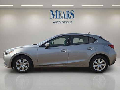 Used 2015 MAZDA MAZDA3 i Sport image 2