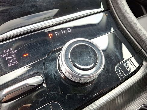 Used 2023 Jeep Grand Cherokee 4WD 4xe image 15