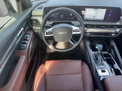 New 2025 Kia Telluride SX w/ SX Captain's Chair Package AWD/4WD image 32
