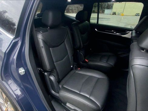 Certified 2025 Cadillac XT6 Premium Luxury image 23