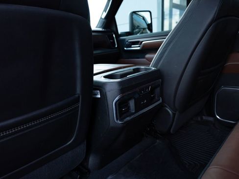 Used 2025 GMC Sierra 2500 Denali Ultimate AWD/4WD image 26
